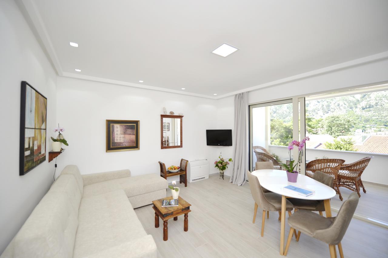 P&I Apartments Jadranska 74,Dobrota 코토르 외부 사진